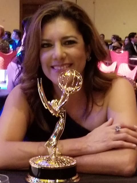 El trabajo de Ana María Vargas como ancla de "Edición Nocturna" fue destacado con un Emmy.
