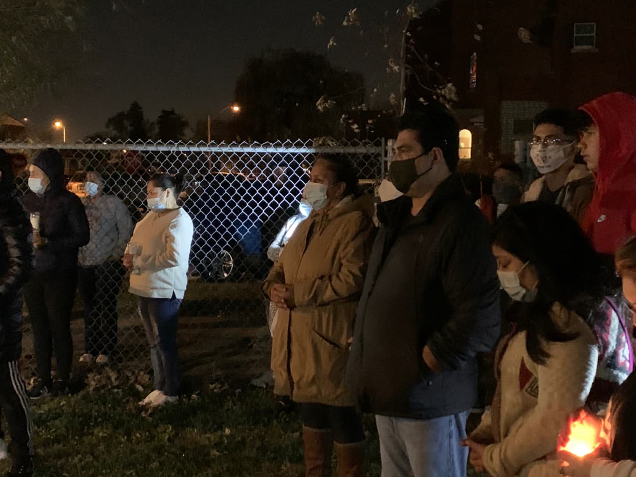 Familiares tuvieron una vigilia donde aún guardan esperanza de encontrarla con vida