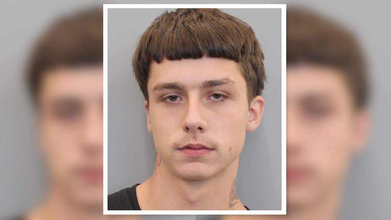 "Disparó al menos 24 veces": Sentencian a 60 años de prisión a joven de 21 años por asesinar a dos personas