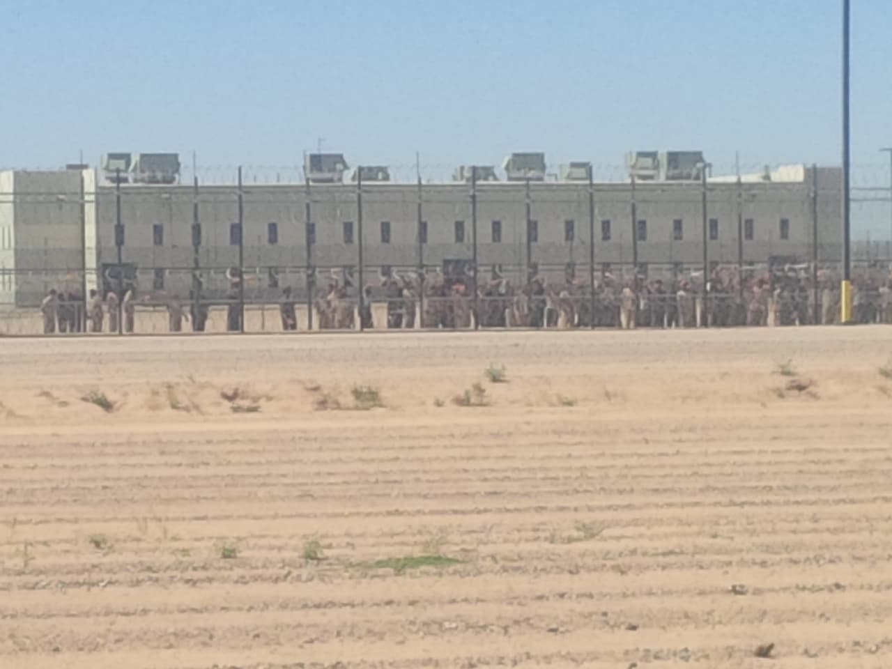 Detenidos en huelga enfrentan retaliación  