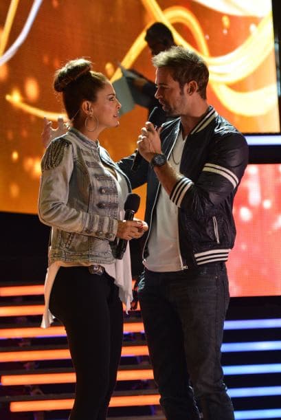 Nuestros bellos conductores ya están ensayando para darnos una noche espectacular.