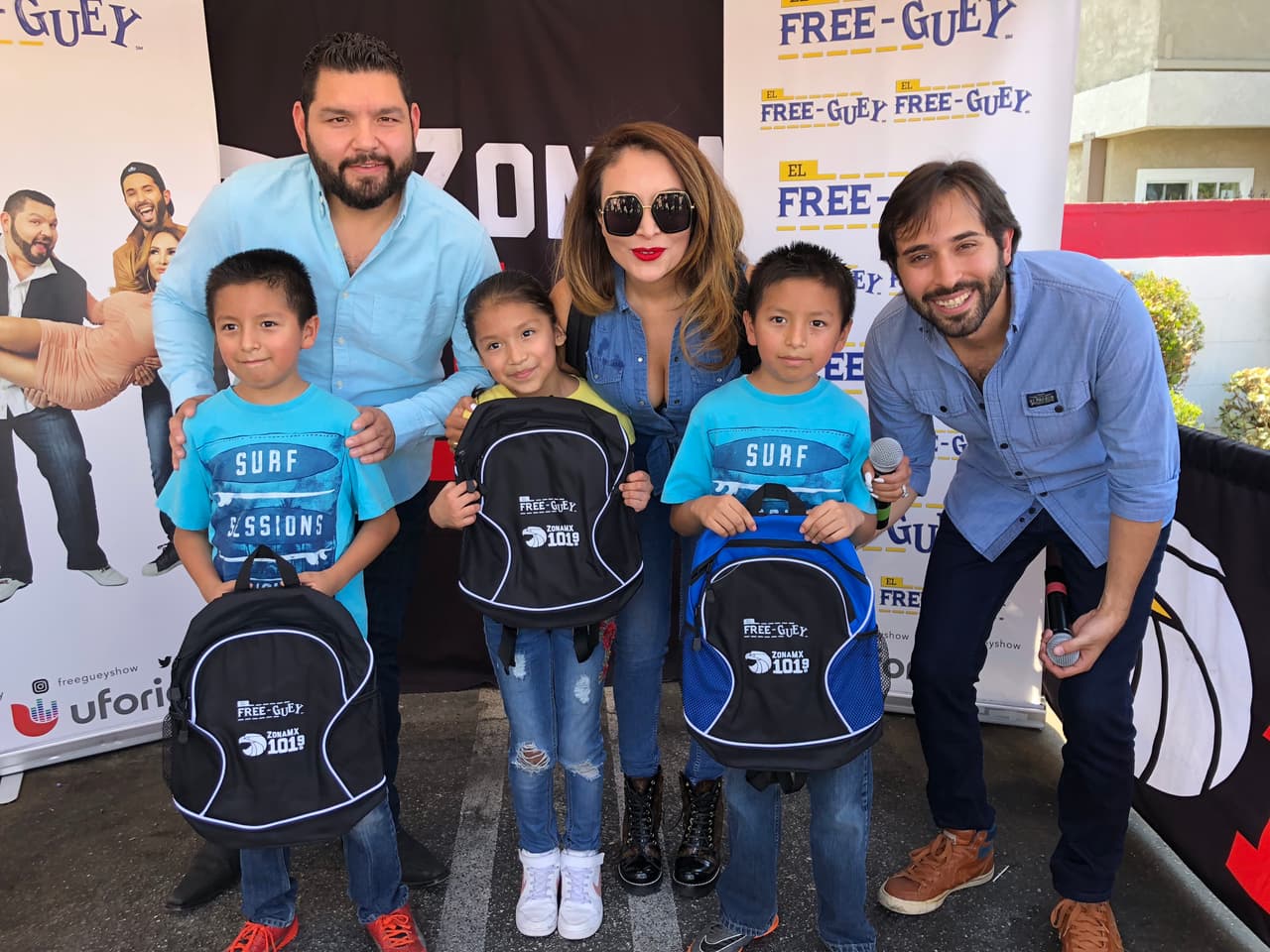 Este par de gemelos nos conquistó el corazón.