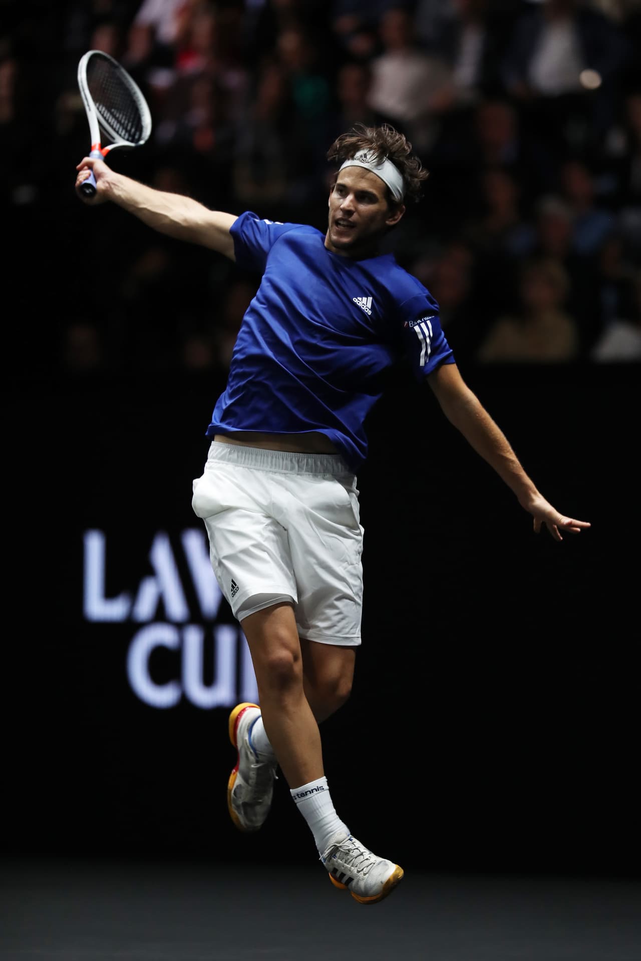 Dominic Thiem amplió la ventaja para Europa tras vencer a John Isner con parciales de 6-7. 7-6 y 10-7