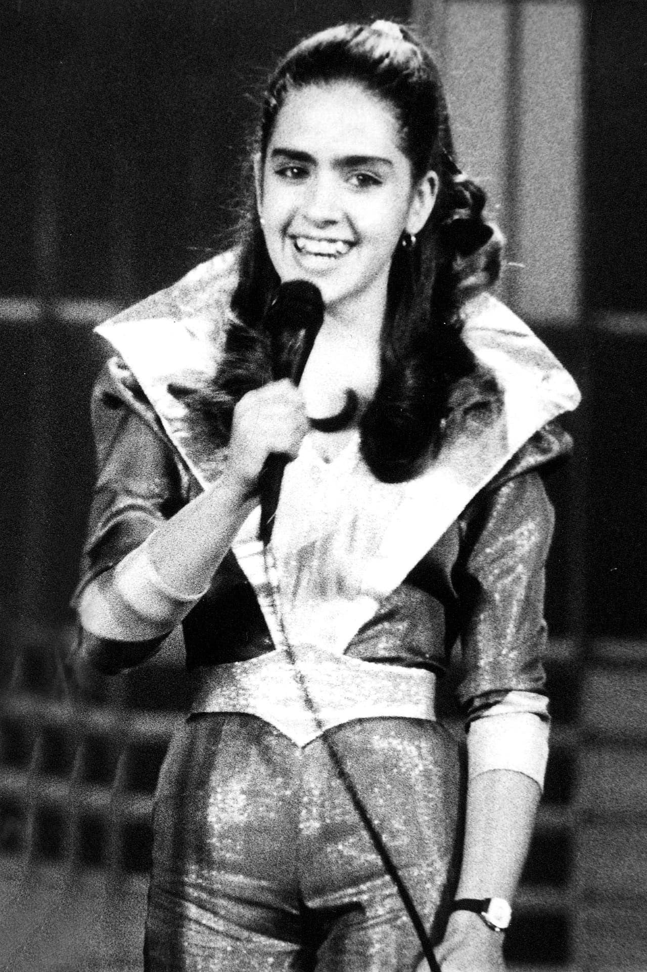 Tras ese éxito, siguió para Mauri 'Gotita de gente', segunda historia infantil producida por Valentín Pimstein y transmitida en 1978. Ya con una imagen adolescente, Graciela condujo el certamen 'Juguemos a cantar' en 1982.