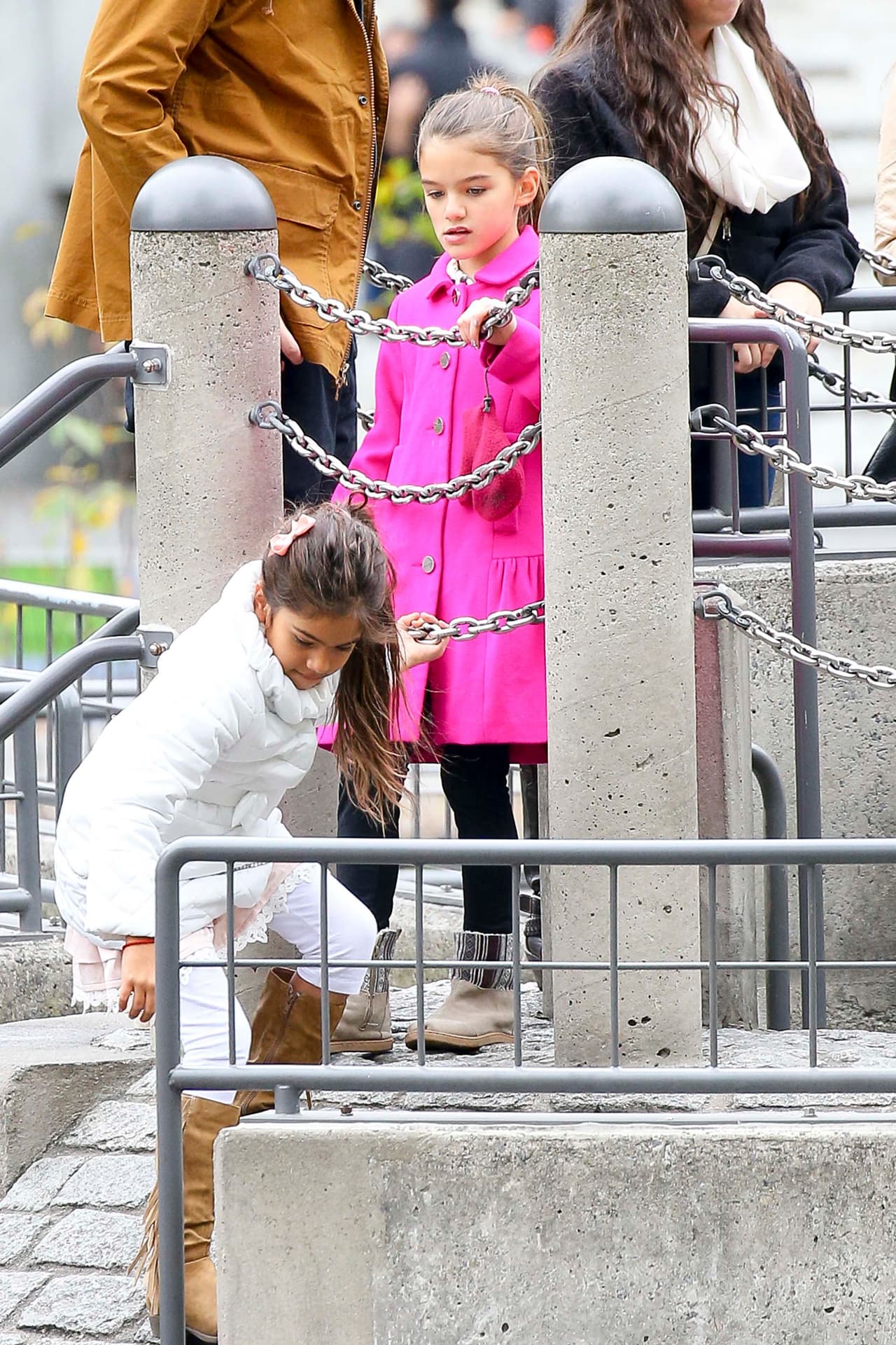 En los juegos infantiles.