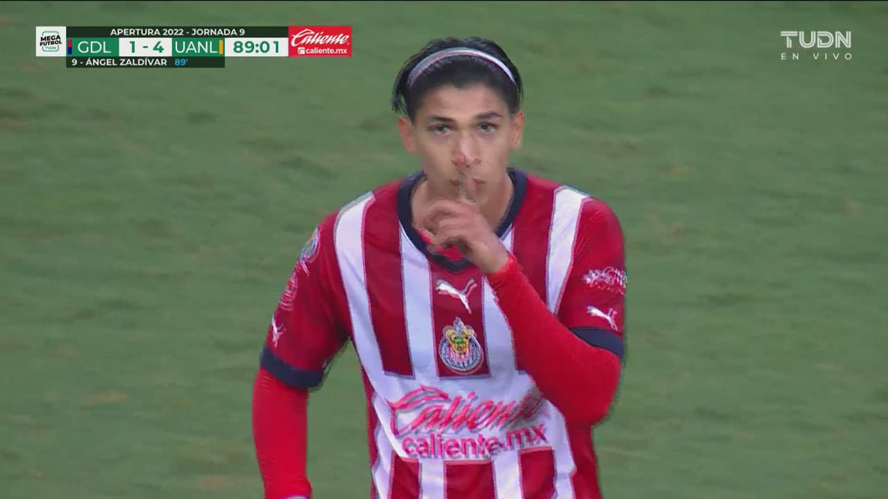 ¡Adiós al Ingeniero del Gol! Zaldívar se va de Chivas