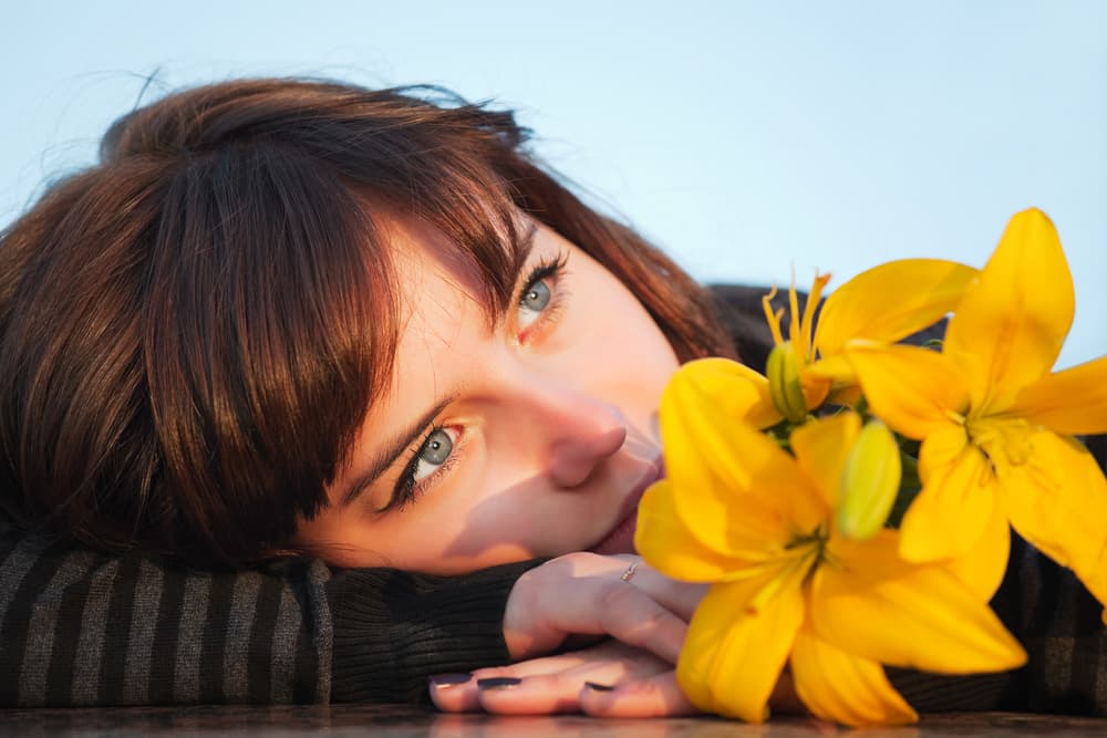 Géminis. Tu regente es el planeta Mercurio. Las situaciones sensibles se resuelven a tu favor y las susceptibilidades emocionales se diluyen dando paso a la estabilidad. Este es un buen ciclo para reiniciar una relación o para empezar otra pues tienes a tu regente, Mercurio, directo. Por: Profesor Zellagro