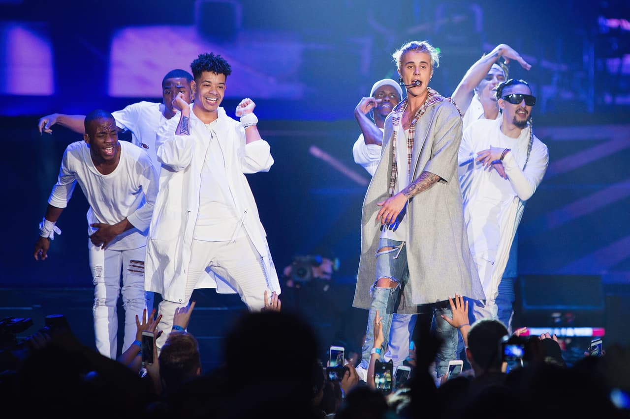 El inicio de esta gira ocurrió en la ciudad de Seattle, frente a miles de fans que no pararon de ovacionar al joven cantante.