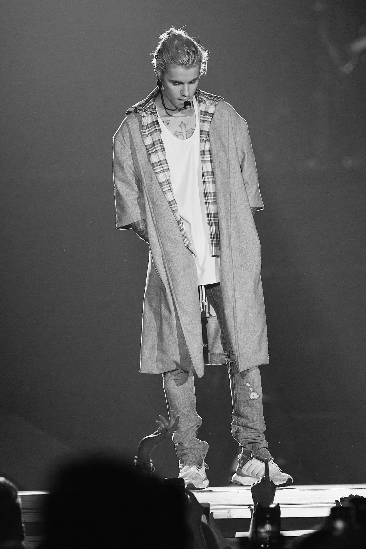 Su atuendo fue una de las cosas que llamó mucho la atención.