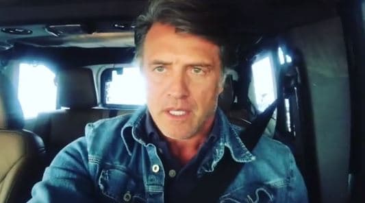 De esta manera, la presentadora de 44 años de edad aclaró que fue ella quien determinó separarse de Soler: "[...] La decisión de tomarnos un tiempo fue totalmente mía, por razones personales. Juan ama a su familia por sobre todas las cosas y jamás haría nada para perjudicarla", finalizó Maki Soler en su primera publicación.