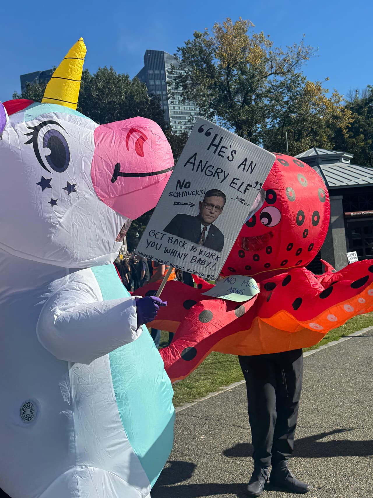 La convocatoria fue numerosa: aunque 
<b>los organizadores estimaban “de 25 000 a 50 000” personas que habían confirmado asistencia.</b>