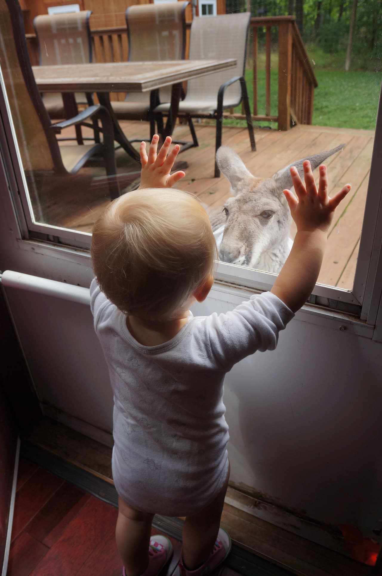 Cuando Alia no puede salir a jugar rompe a llorar.