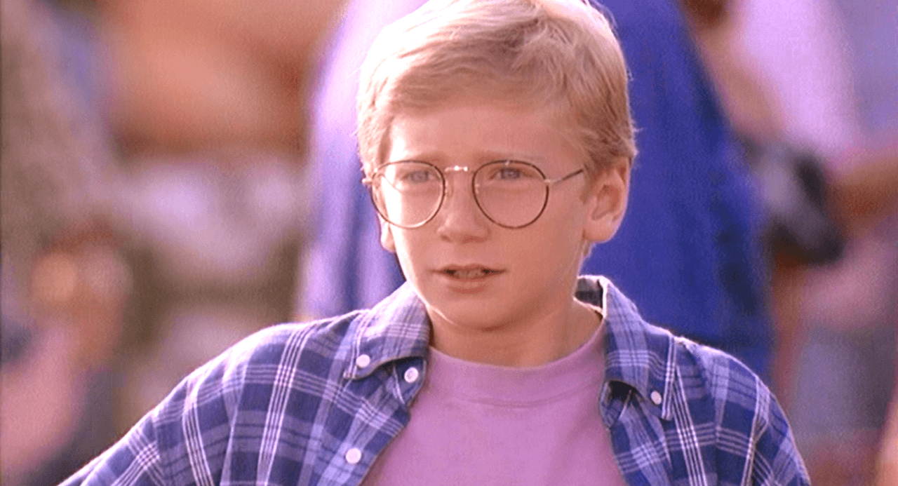 Christopher Castile representó en 'Beethoven' al tímido Ted Newton; sin embargo este no fue su primer papel, pues dos años antes había hecho su debut oficial en la televisión.