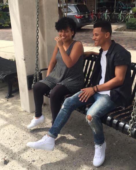 Una pareja joven, pero llena de muchos sueños por cumplir.