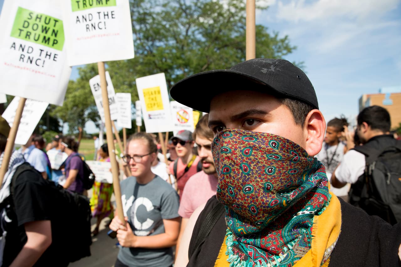 Cada grupo tenía su lugar dentro de la organizada marcha, así se mantuvieron todo el trayecto.