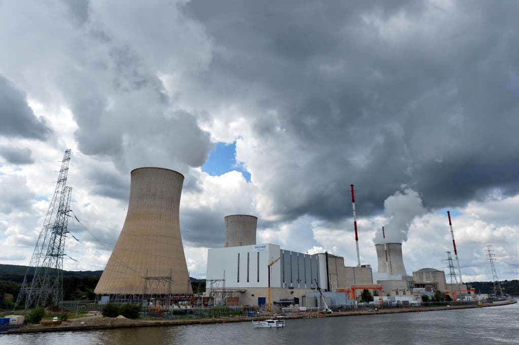Imagen de archivo de la planta nuclear de Tihange, Bélgica. Dos de sus reactores ya han sido detenidos.