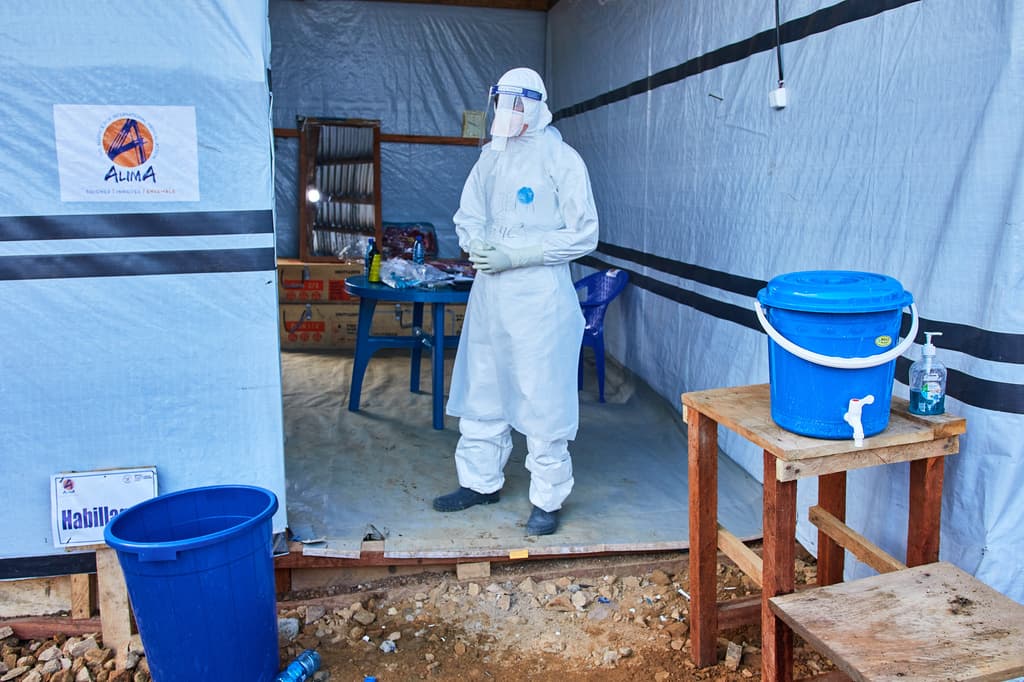 La OMS alerta que el brote de ébola sigue expandiéndose y la epidemia aún no se estabiliza