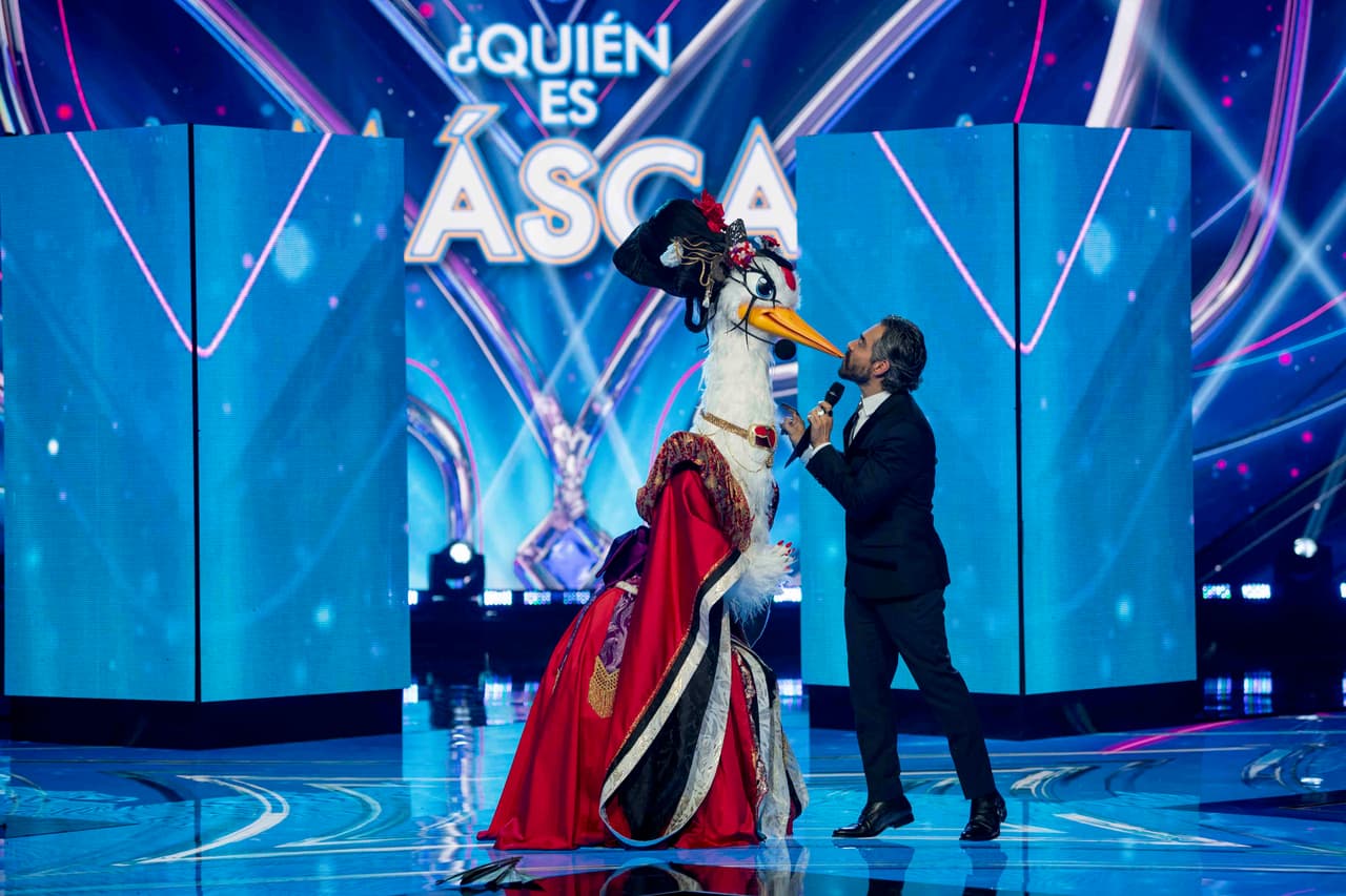 Para darle una mano a los investigadores, Geisha reveló que su palabra secreta era “Flor”. Jacqueline Bracamontes, Camila Sodi, Anahí, Stephanie Salar y Lynda fueron las opciones para este personaje.