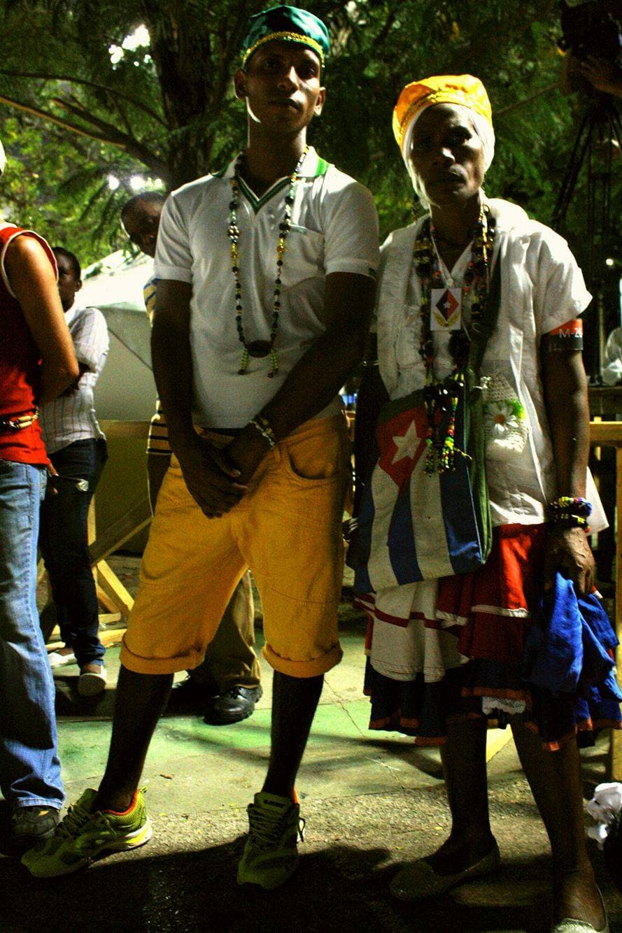 Marta y Raiko, madre e hijo, son santeros.