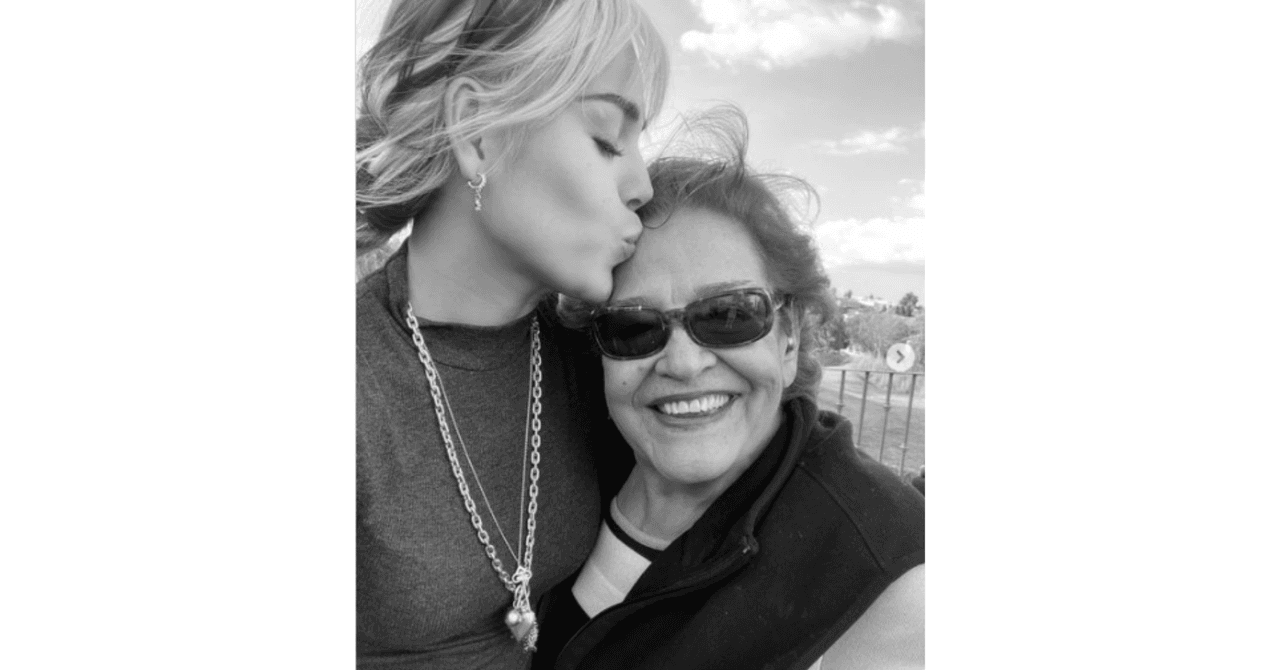 Danna Paola y su abuela
