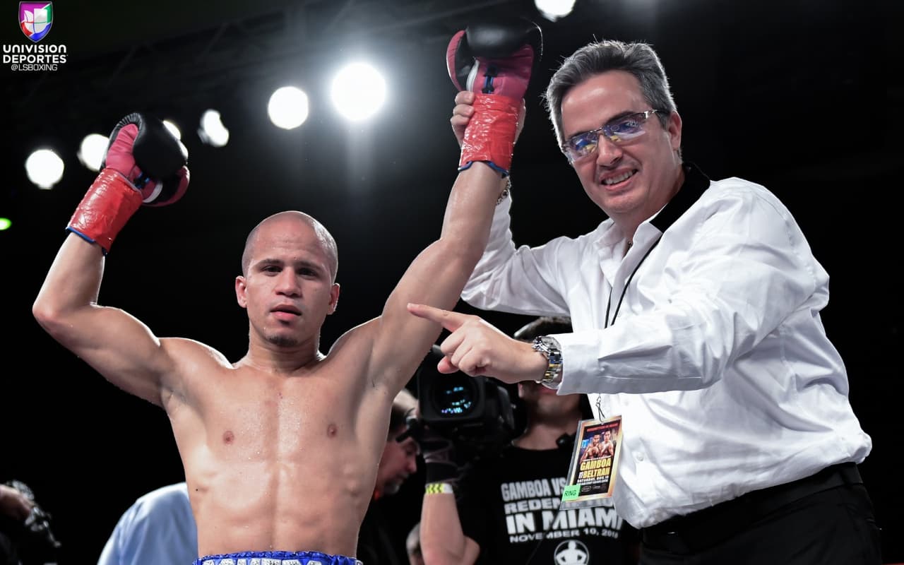 Jorge de Jesús Romero dominó a Jason Vera durante ocho rounds para mantener su invicto.