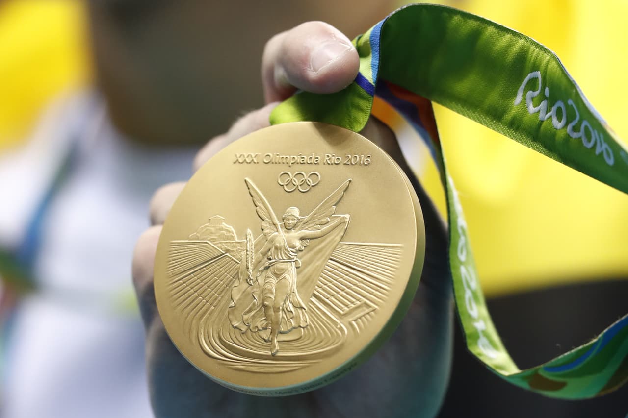 Cerca de 130 medallas entregadas durante Río 2016 (sobre todo las de plata) están oxidadas, astilladas o, como lo calificó la Agencia France-Presse, "cayéndose a pedazos".