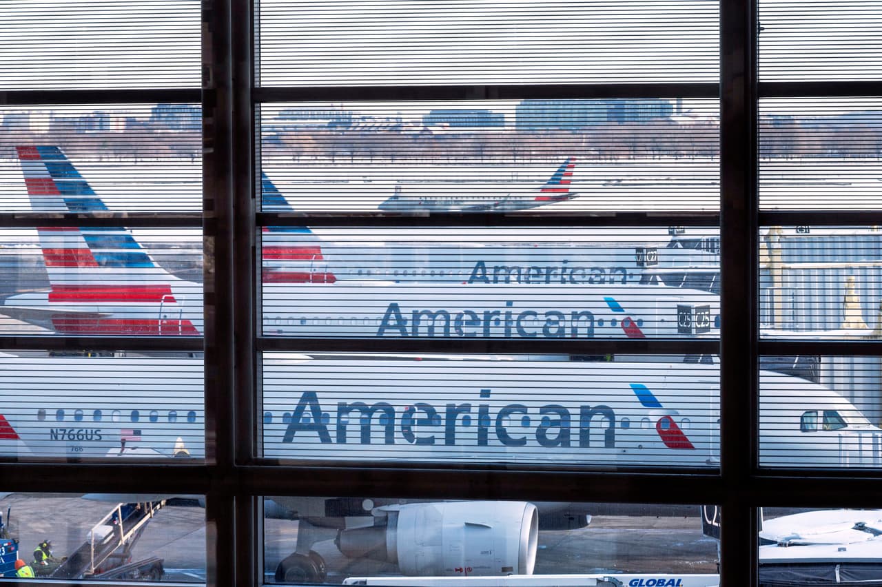 Dos rutas desde Charlotte entre las seis suspendidas por American Airlines 