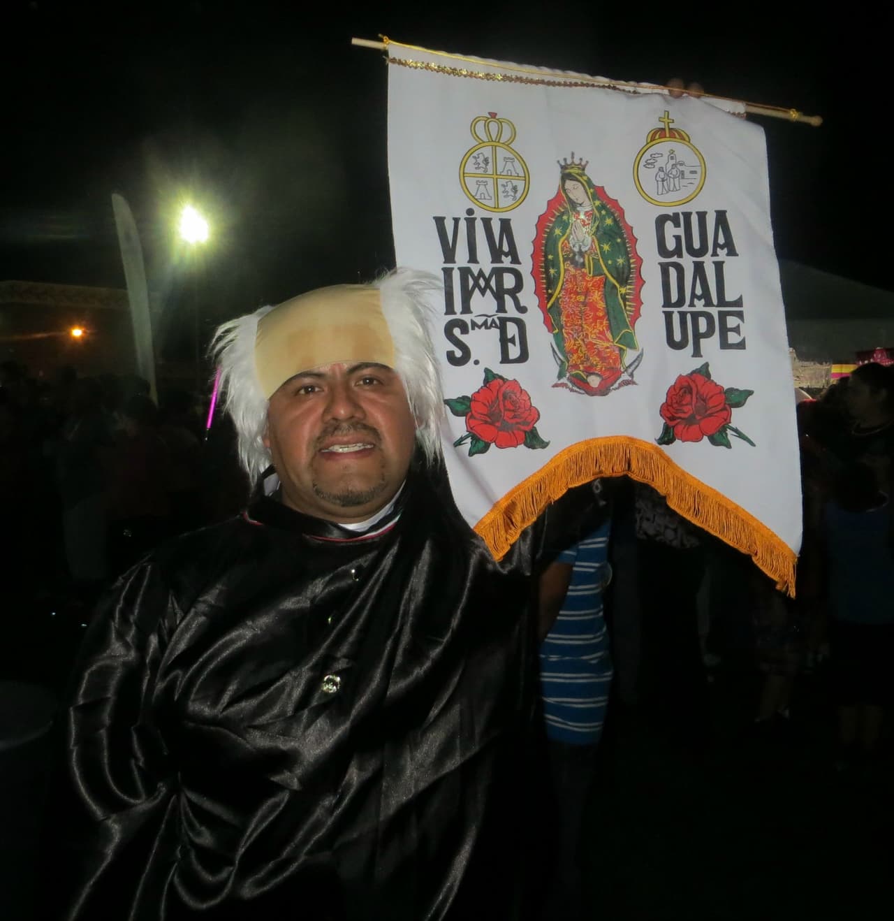 Este 15 de septiembre más de 12 mil personas gritaron Viva México en el Harrison Park. La fiesta estuvo llena de colorido y alegría, pero también de llamados de justicia por Ayotzinapa.