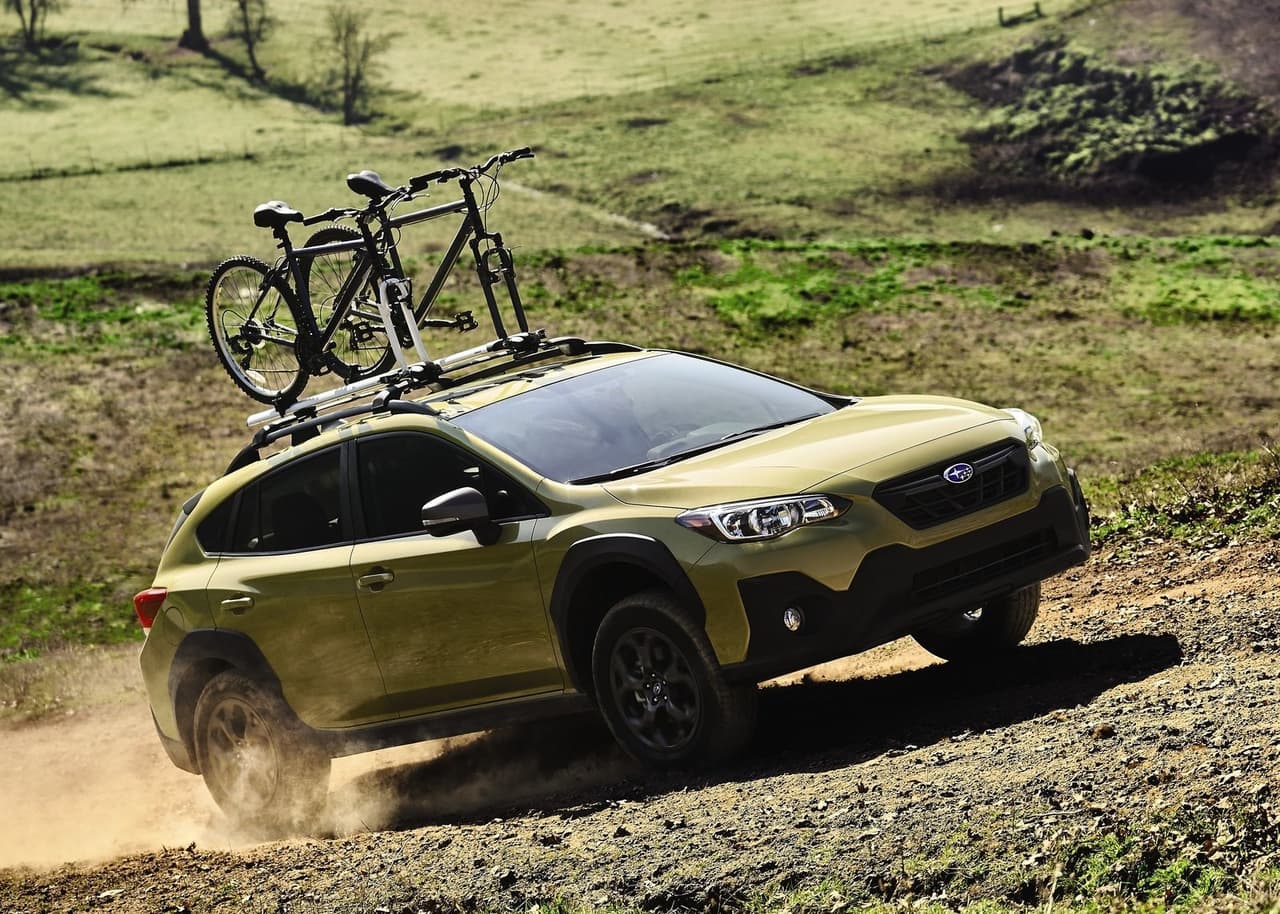 <h3 class="cms-H3-H3"><b>12. Subaru Crosstrek</b></h3>
<br>
<br>Un 
<b>Subaru Crosstrek</b> con 1 o 2 años de uso en promedio cuesta 
<b>11.7% más</b> que una unidad nueva. Esto se traduce a 
<b>3,524 dólares más</b> que su precio original.
<br>