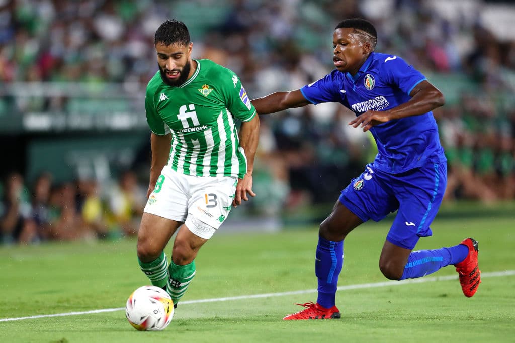 Real Betis, con doblete de Willian José (14', 55'), seimpone ante el Getafe 2-0 durante la Jornada 7 en La Liga. José Juan Macías fue titular y jugó 45 minutos, mientras que Andrés Guardado ingresó como cambio; los béticos pelean por puestos europeos.