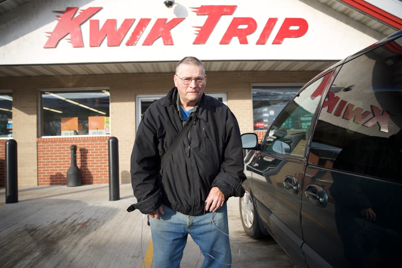 Los demócratas se desquitan con Clinton: “Desearía no haber votado por Obama. Ahora espero que Trump cumpla”