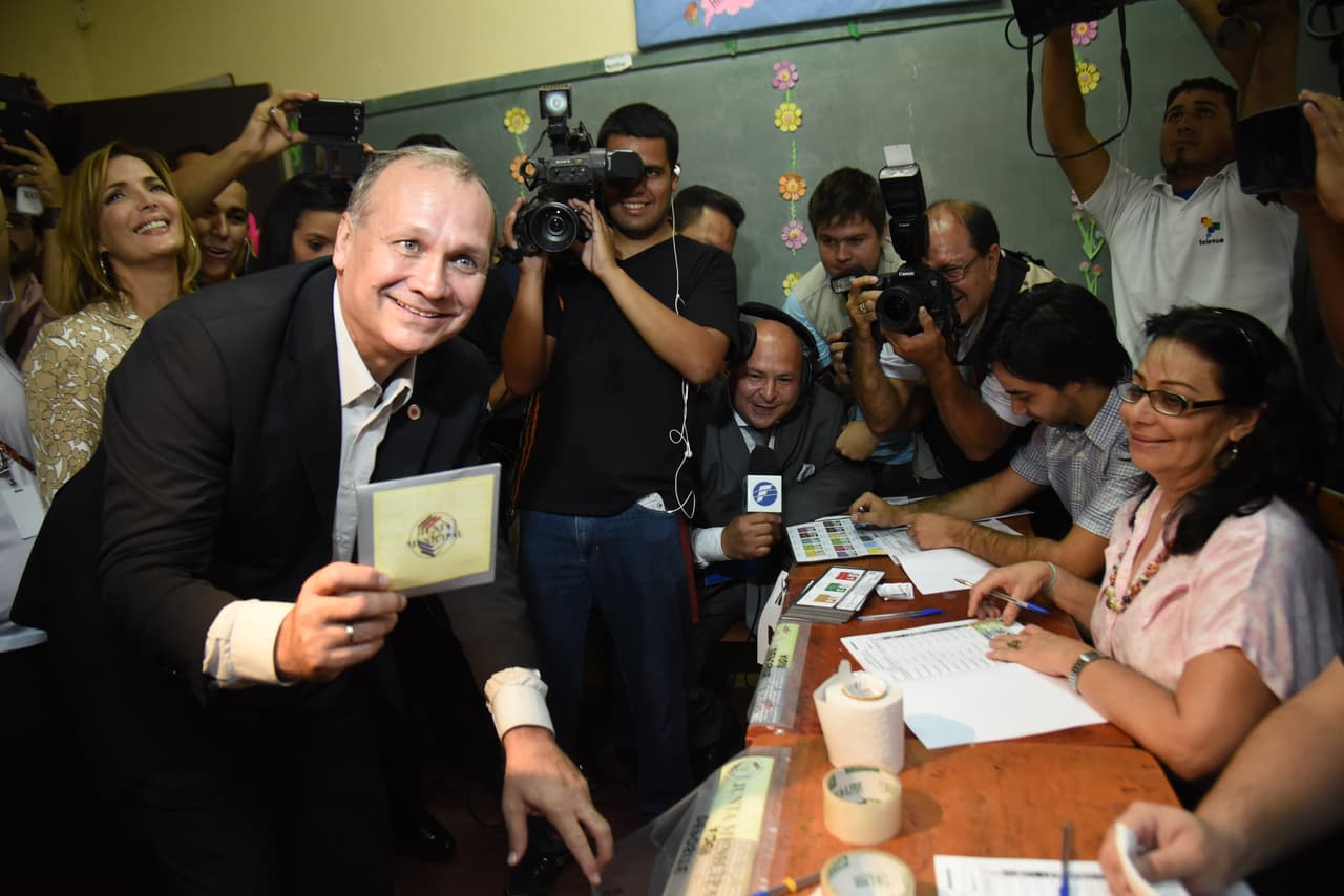 Partido oficialista paraguayo, derrotado en elecciones municipales