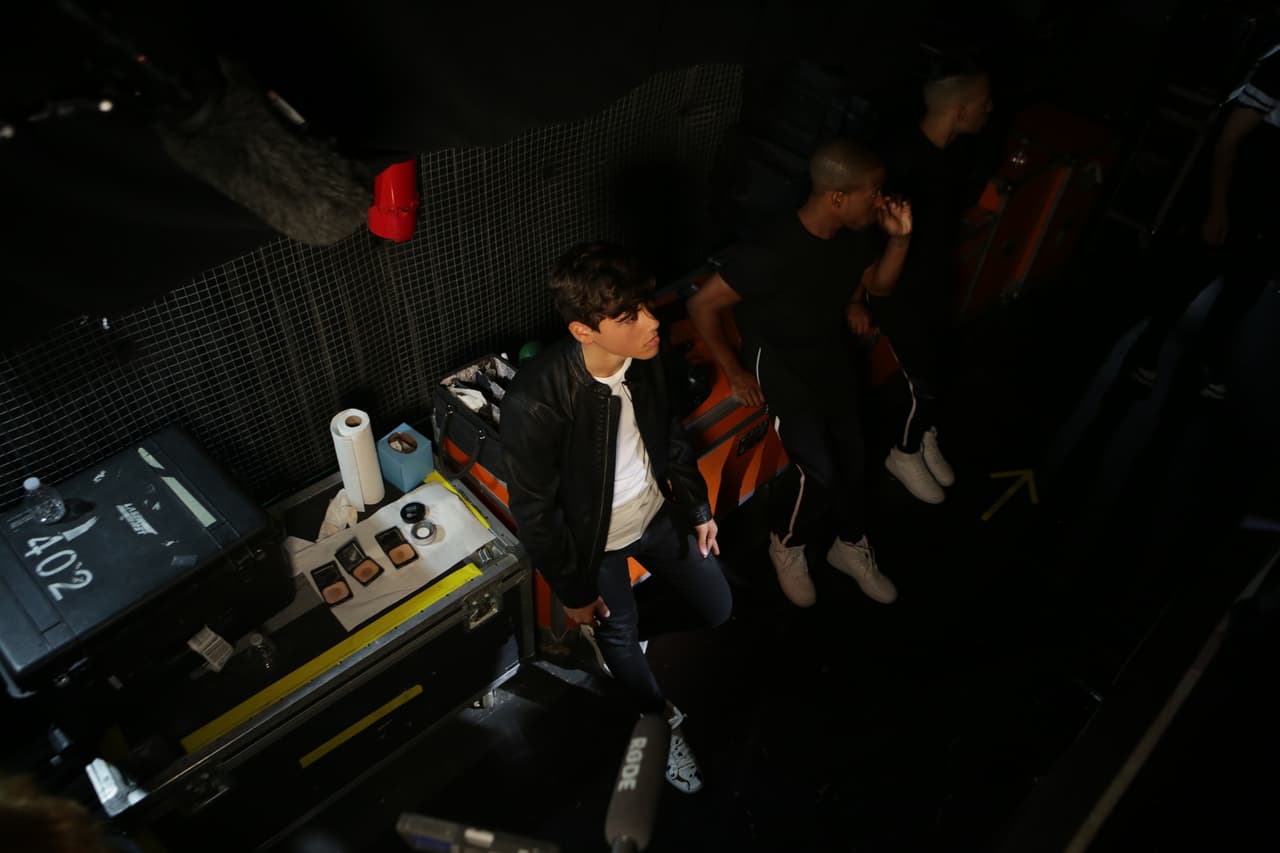 Te llevamos en exclusiva detrás del primer show de La Banda LIVE. We take you behind the scenes.