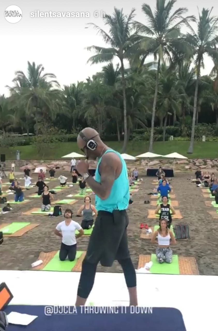 La primera vez que se les vio juntos en público fue el 30 de agosto de 2018 cuando acudieron a un concierto de música pop en la Arena Ciudad de México.