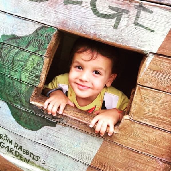 Aunque Daniel es muy pequeño, se la pasó muy bien.