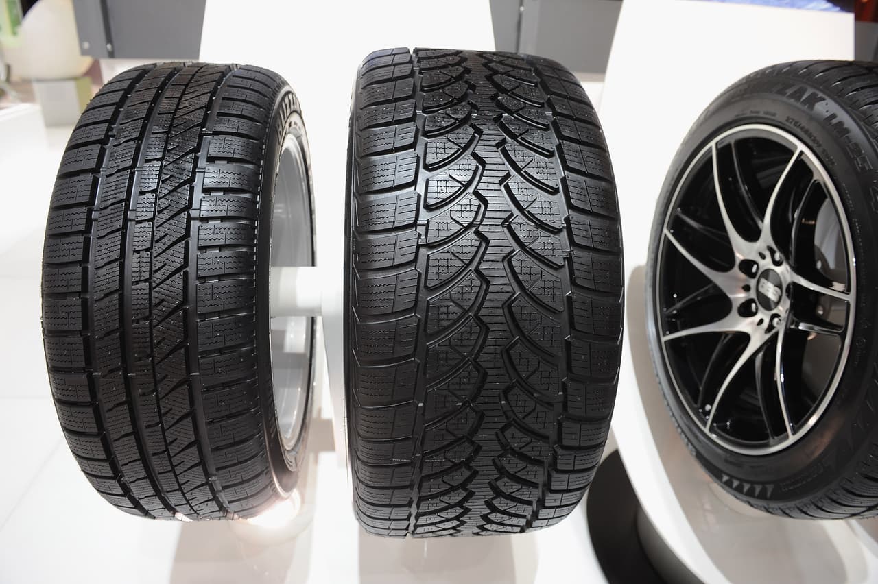 Ladrones roban $300 mil en llantas de una agencia en SA