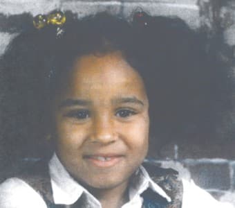 En la mañana del 30 de abril de 1997, Danydia Thompson, de 7 años, y sus dos primos dejaron su residencia caminando a la escuela primaria de Marlboro Heights. Danydia no asistió a la escuela esa mañana. Fue vista por última vez cerca de la escuela en los hombros de un hombre. Una búsqueda fue coordinada, sin embargo, Danydia no fue encontrada. Meses más tarde, un grupo de buscadores encontró el cuerpo de Danydia junto a una carretera rural al sur de Killeen en el condado de Bell.