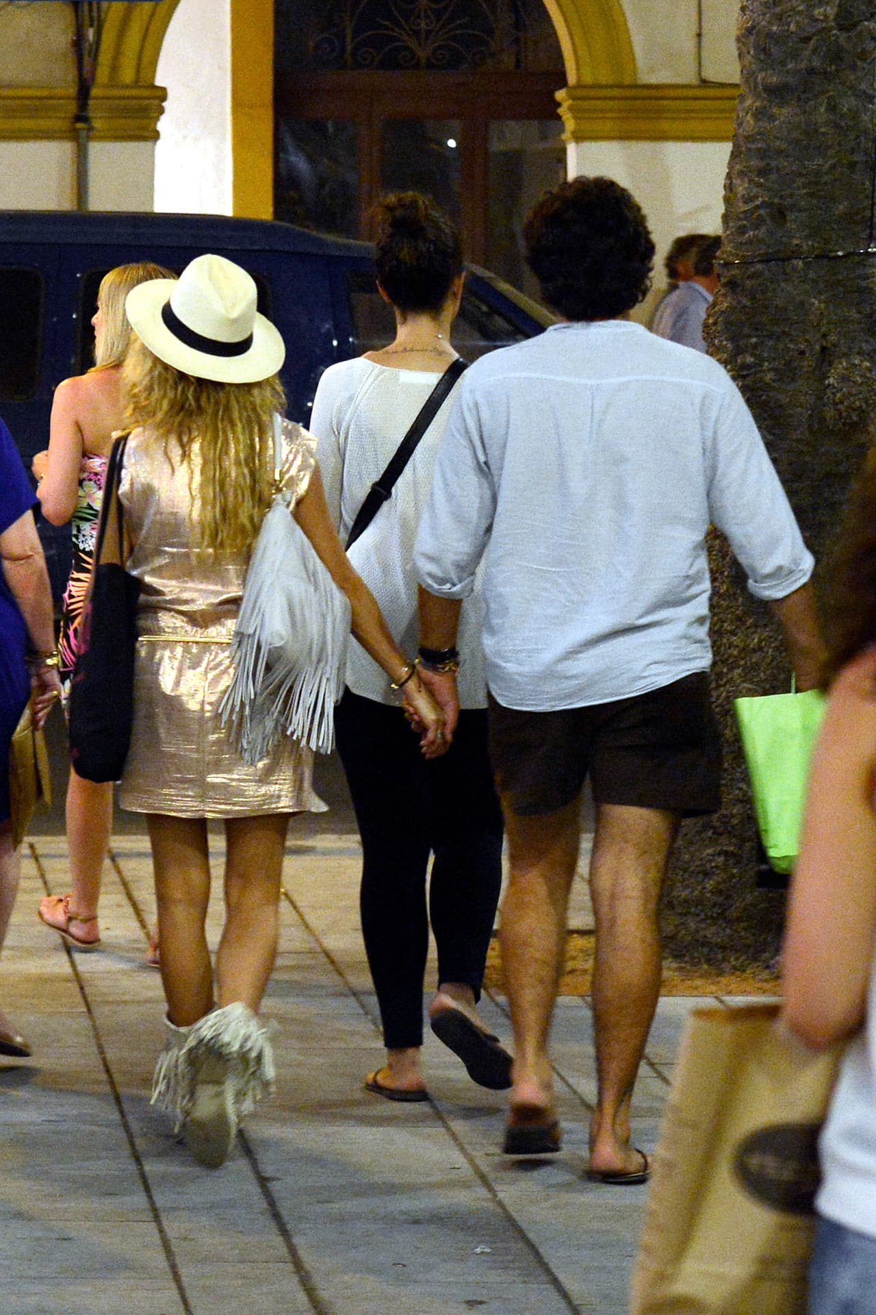 Caminaron de "manita sudada" por todo el lugar.