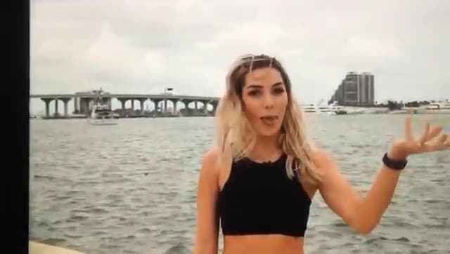 Aunque no mencionó a 
<b><a href="https://www.univision.com/famosos/no-es-relevante-porque-el-amor-va-mas-alla-michelle-salas-habla-del-pleito-con-frida-sofia-fotos">su prima, Michelle Salas, la hija de Luis Miguel </a></b>y a quien ha denunciado en múltiples oportunidades a través de Instagram y en televisión por supuestamente no ser auténtica, Frida Sofía sí pidió "perdón, a quien lastimé, de alguna forma u otra, con o sin intención".