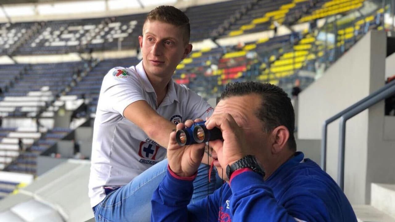 Corona dedica a 'Benito Rivers' triunfo ante el América