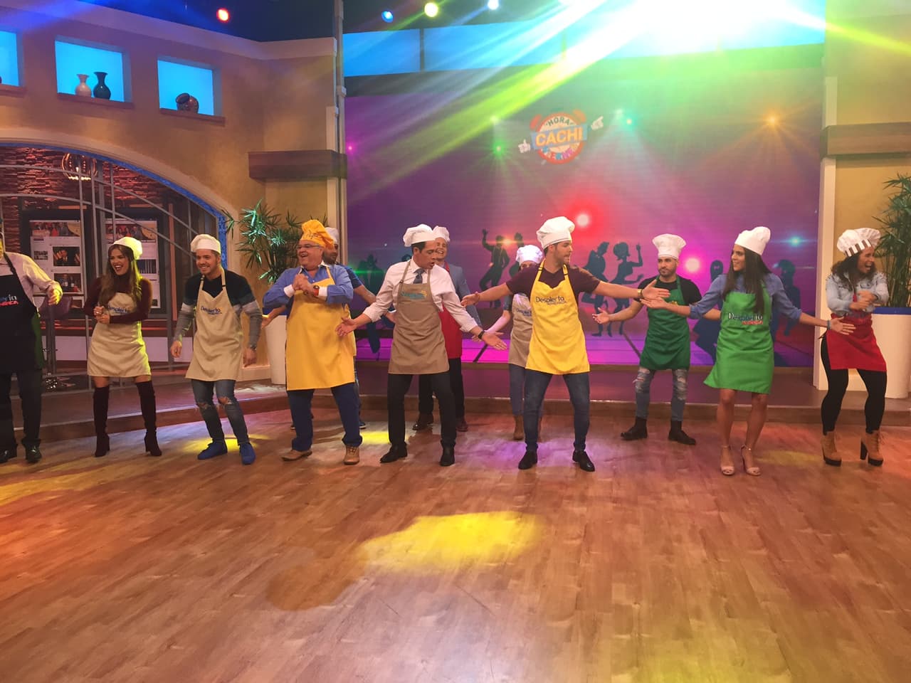 "Un día sin bailar, es un día perdido" No olvides hacerlo.