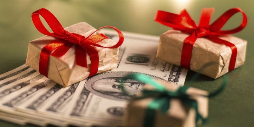 Cerca de 75 mil funcionarios a la expectativa del bono de Navidad