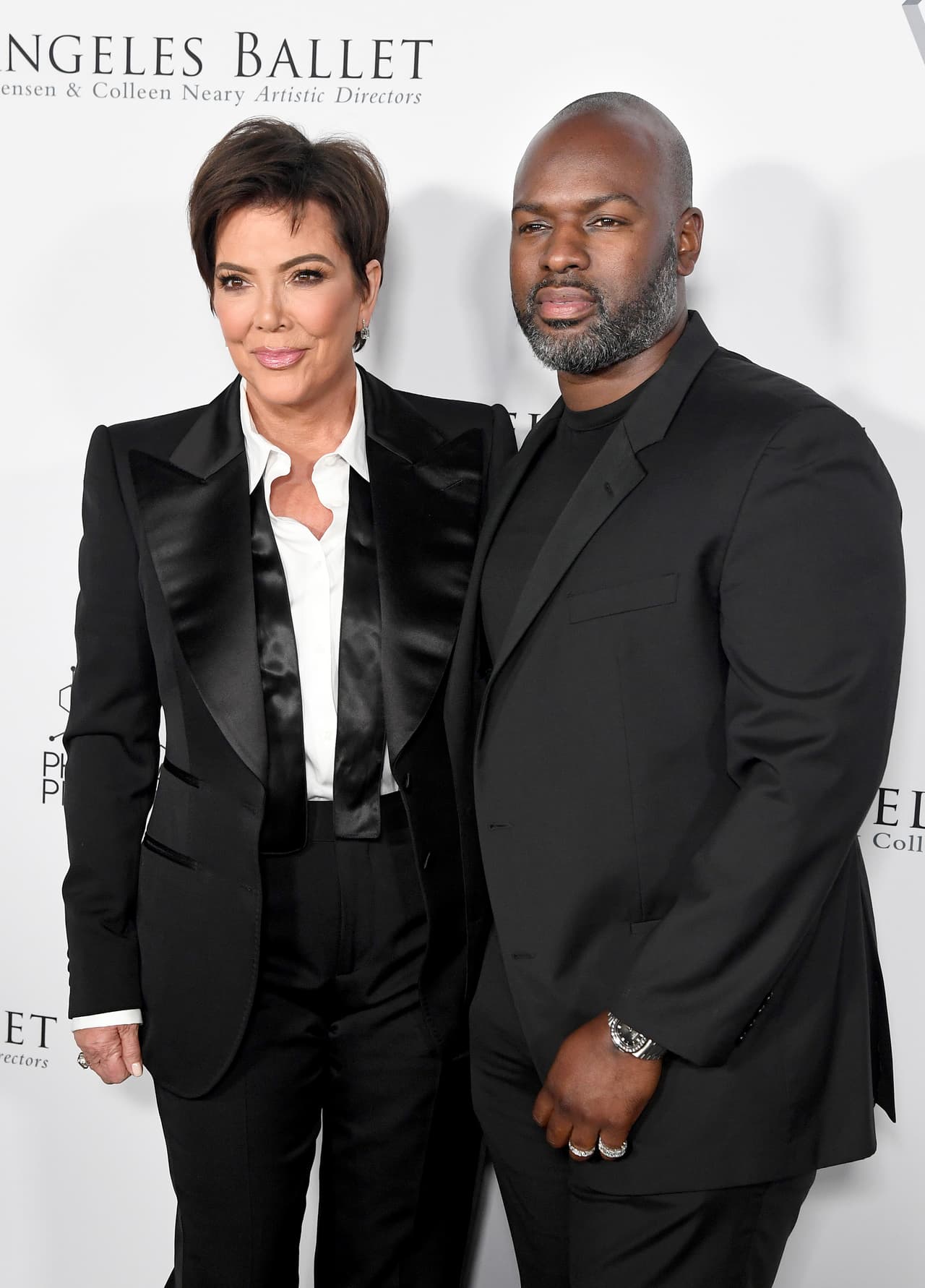 Para muestra está el pleito que tuvo con su suegra, Kris Jenner, en mayo del año pasado. El rapero envió un mensaje al novio de la madre de Kim Kardashian cuestionándolo porque no sabían nada de él. Esta situación provocó la molestia de la matriarca y las discusiones que tuvieron salieron al aire.