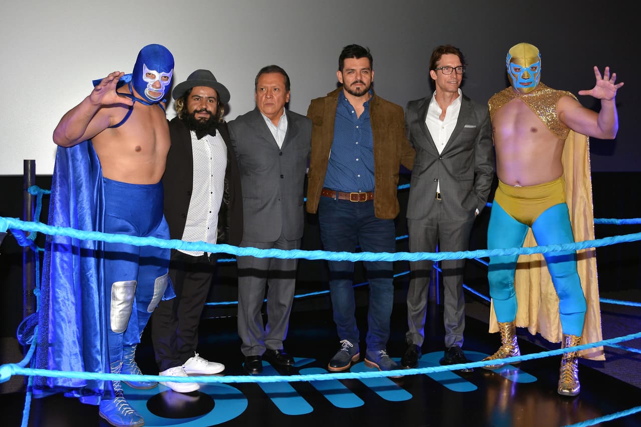 El elenco se reunió para presentar esta producción que narrará "algunos de los momentos más conmemorativos de la carrera del luchador quien llegó a convertirse en Campeón Mundial de la Lucha Libre" según información de 'Notimex'.
<br>