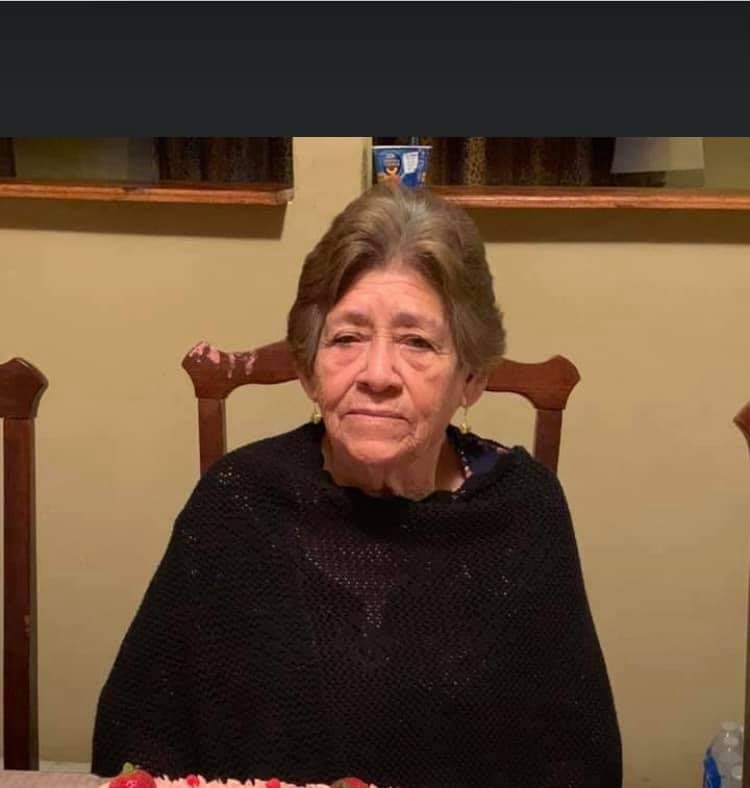 Hilda Hernandez celebrará este día mandándole un abrazo a su madre hasta el cielo.