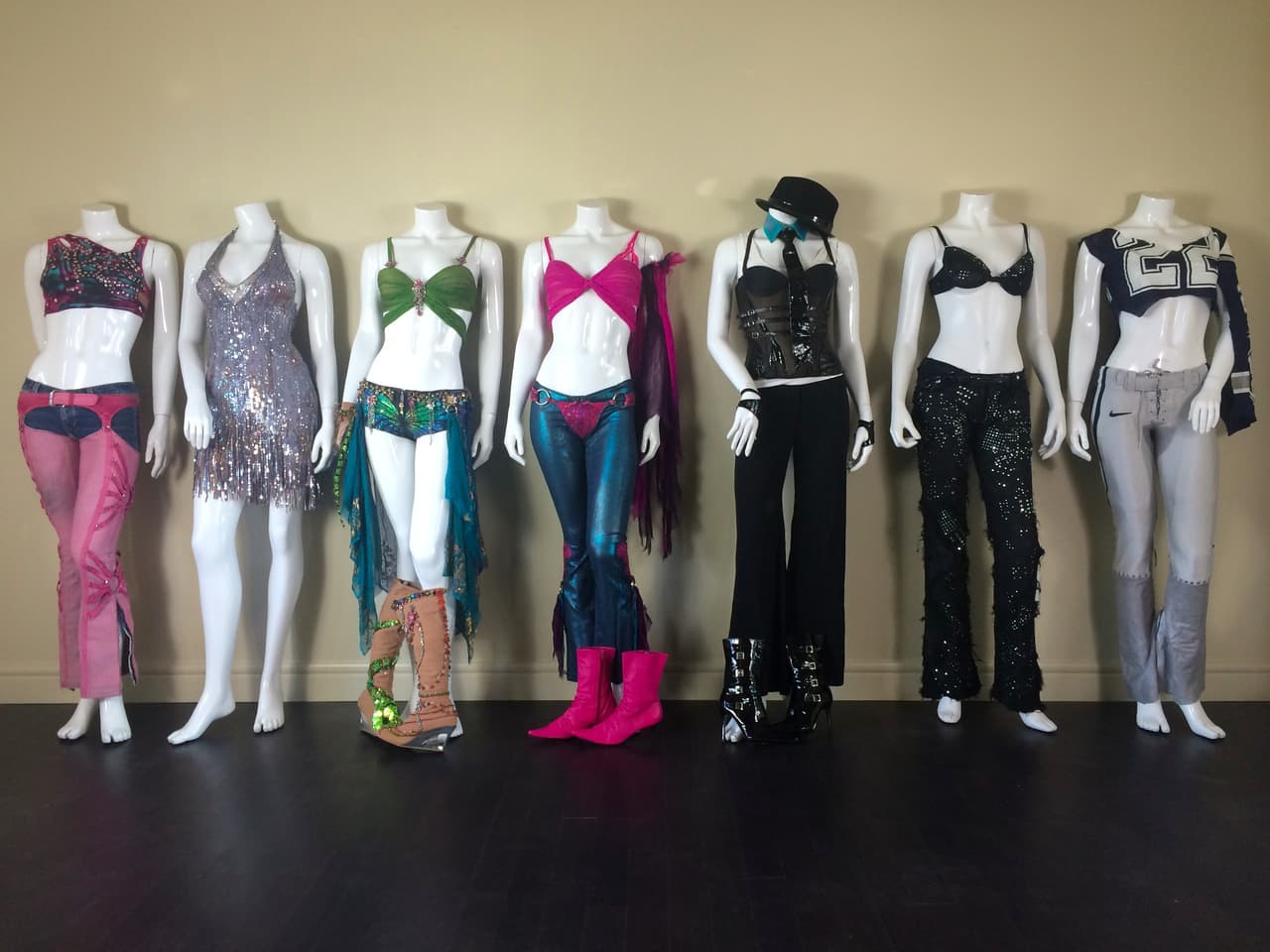 Esta es la mini colección de ajuares clave en la carrera de Britney Spears que está en venta.