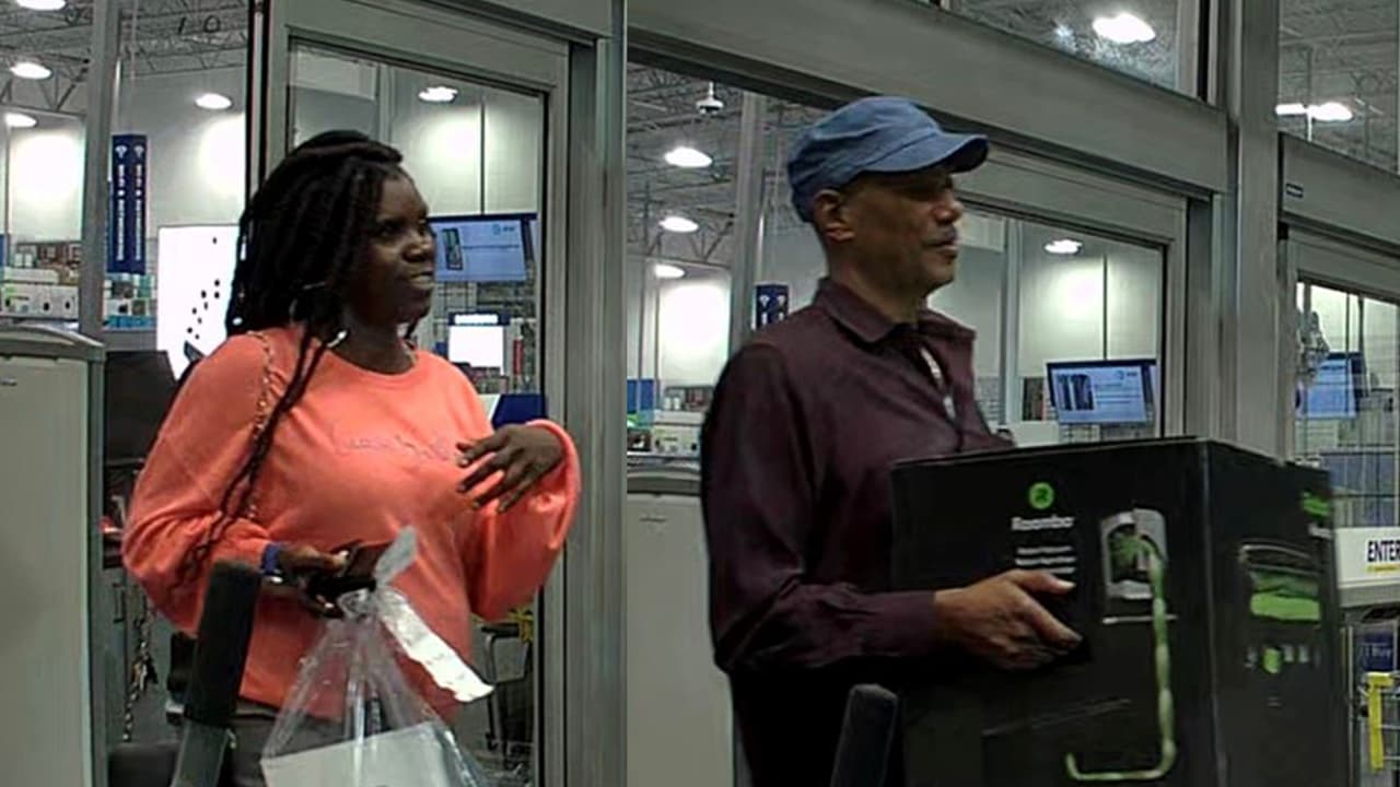 Buscan a una pareja sospechosa de usar una tarjeta de crédito robada en Houston