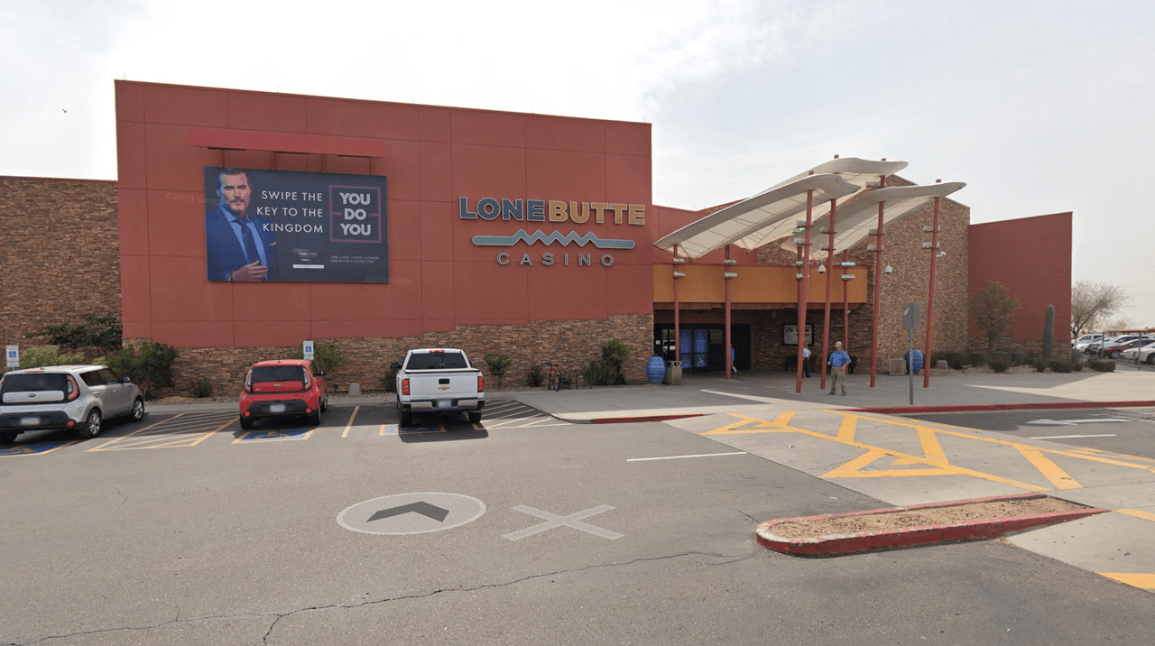 <b>Wild Horse Pass, Lone Butte y Vee Quiva</b>: La empresa está anunciando un cierre temporal de las tres propiedades debido a la creciente preocupación por la salud y la seguridad de sus empleados e invitados durante la pandemia de coronavirus. El cierre completo será efectivo a partir 18 de marzo a las 4 AM y estará vigente
<b> por dos semanas.</b>
<br>