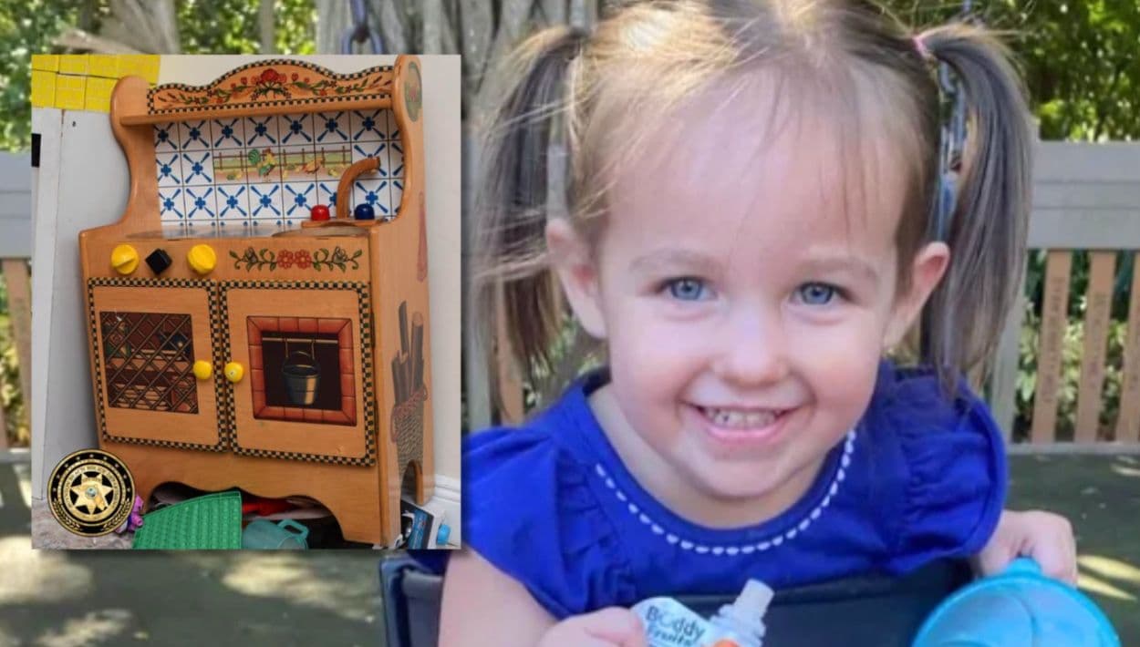 Una niña de 3 años quedó atrapada en una cocina de juguete y murió días después