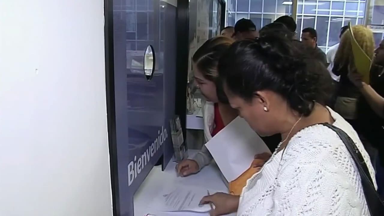 Cuidado con presentar tu caso incompleto: USCIS actualiza política para solicitantes de beneficios de inmigración